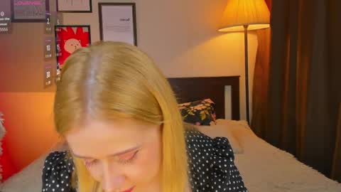 Snapshot of lavender_tender chatting on 05/05/26, 06:21 Lav online show from 05/05/26, 06:21