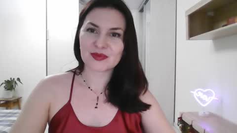 Snapshot of lavender_victoria chatting on 01/14/25, 08:37 Diana  online show from 01/14/25, 08:37