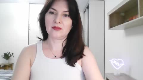 Snapshot of lavender_victoria chatting on 02/03/25, 05:24 Diana  online show from 02/03/25, 05:24