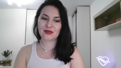 Snapshot of lavender_victoria chatting on 02/04/25, 07:55 Diana  online show from 02/04/25, 07:55