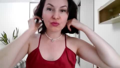 Snapshot of lavender_victoria chatting on 09/21/25, 06:09 Diana  online show from 09/21/25, 06:09