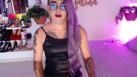 Cristina online show from 10/26/25, 11:42