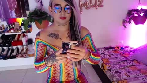 Cristina online show from 11/23/25, 11:37