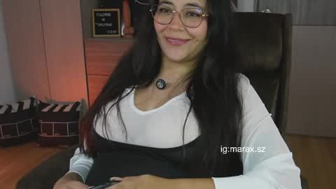 Mara online show from 04/04/26, 02:03