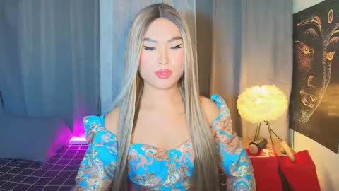 Snapshot of lavictoria_ladyboy chatting on 10/23/25, 11:09 Victoria online show from 10/23/25, 11:09