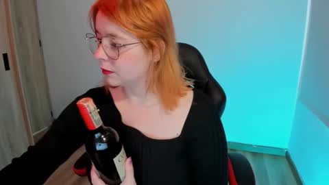 laylaah online show from 09/30/25, 05:07