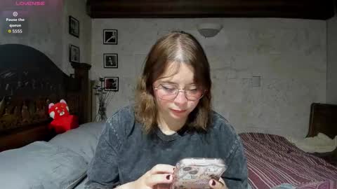 laylaah online show from 02/02/26, 12:53