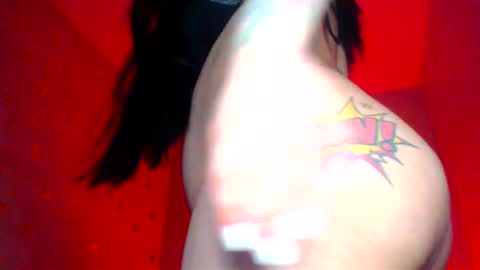 Snapshot of laya_moon chatting on 02/24/26, 01:31 LayaMoon online show from 02/24/26, 01:31