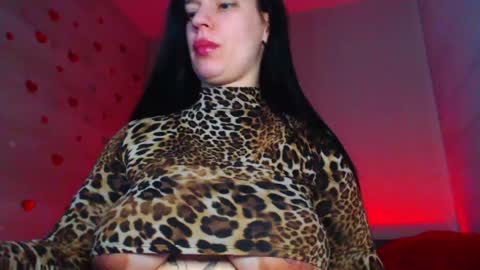 Snapshot of laya_moon chatting on 03/01/26, 01:35 LayaMoon online show from 03/01/26, 01:35