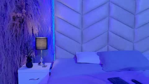 laya online show from 09/26/25, 04:05