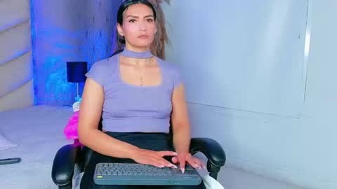 laya online show from 12/14/25, 03:12