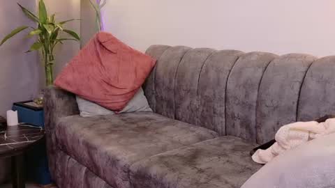 laya online show from 07/20/26, 04:05