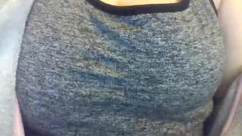 Snapshot of layannalea chatting on 01/19/26, 02:04 layannalea online show from 01/19/26, 02:04