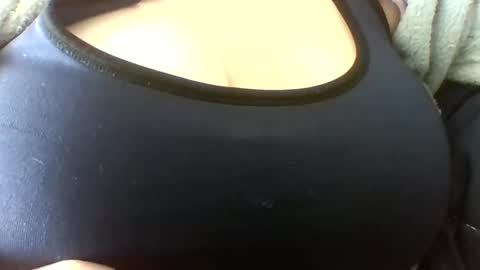 layannalea online show from 05/04/26, 05:31