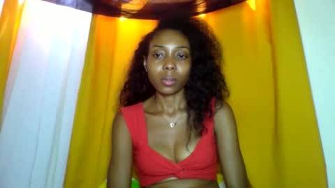 Snapshot of layannek chatting on 11/25/25, 06:46 layannek online show from 11/25/25, 06:46