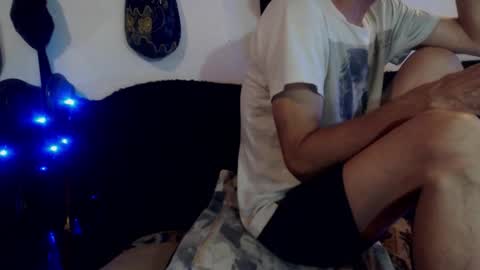 Snapshot of laye19 chatting on 10/05/25, 03:16 Laye19 online show from 10/05/25, 03:16