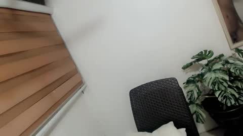 layla47649867 online show from 06/08/26, 01:28