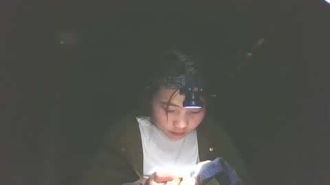 Snapshot of layla_999 chatting on 01/15/26, 02:16 layla_999 online show from 01/15/26, 02:16