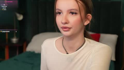 Your sweet girl-next-door online show from 04/21/26, 05:50