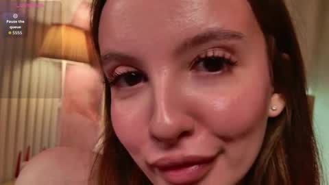 Snapshot of layla_bloom chatting on 06/06/26, 06:01 Your sweet girl-next-door online show from 06/06/26, 06:01