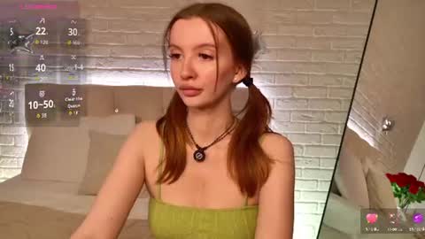 Snapshot of layla_bloom chatting on 06/13/26, 06:28 Your sweet girl-next-door online show from 06/13/26, 06:28