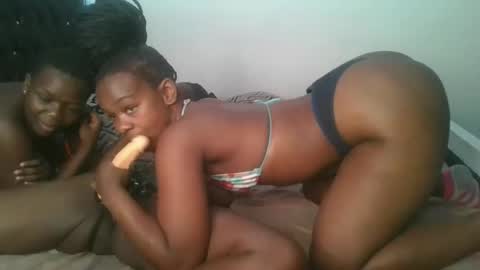 layla_cutiee online show from 02/27/26, 07:41