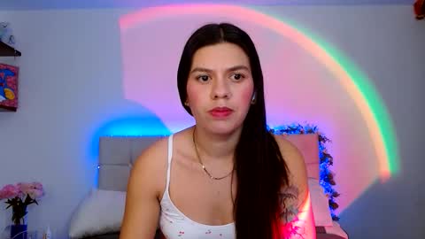 Snapshot of layla_roma chatting on 06/10/26, 02:34 Lia and Rachel online show from 06/10/26, 02:34