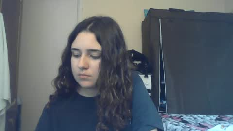 Snapshot of laylaabadeer chatting on 07/16/26, 10:10 laylaabadeer online show from 07/16/26, 10:10