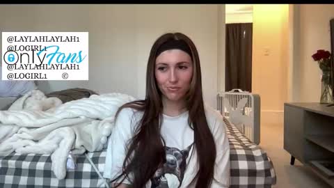 laylahlaylah1 online show from 12/22/25, 05:32
