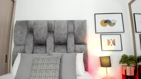 Layla Jenssen online show from 01/22/25, 03:20