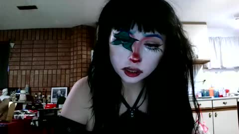 Snapshot of laylakills chatting on 01/09/25, 01:24 Layla Kills online show from 01/09/25, 01:24