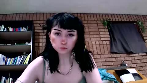 Snapshot of laylakills chatting on 02/11/25, 06:08 Layla Kills online show from 02/11/25, 06:08