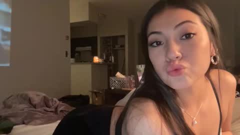 Layla online show from 01/15/26, 04:39