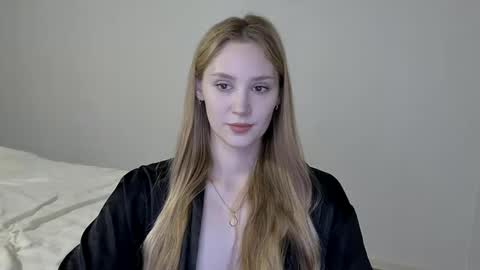 Snapshot of laylapretty001 chatting on 12/10/24, 07:26 LaylaPretty001 online show from 12/10/24, 07:26