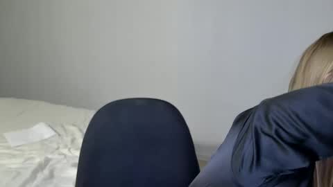 Snapshot of laylapretty001 chatting on 01/03/25, 07:27 LaylaPretty001 online show from 01/03/25, 07:27