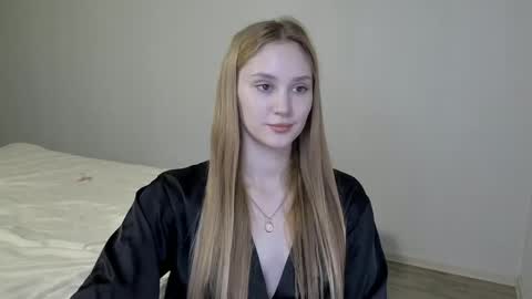 Snapshot of laylapretty001 chatting on 01/08/25, 08:49 LaylaPretty001 online show from 01/08/25, 08:49