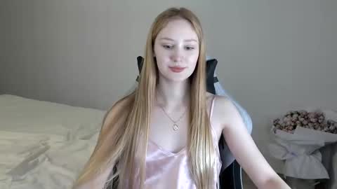 Snapshot of laylapretty001 chatting on 02/17/25, 07:58 LaylaPretty001 online show from 02/17/25, 07:58