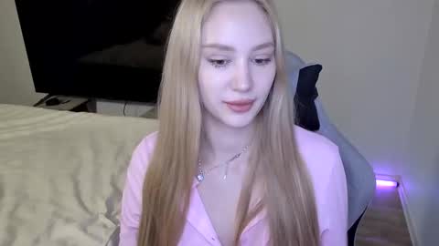 LaylaPretty001 online show from 02/19/26, 05:36