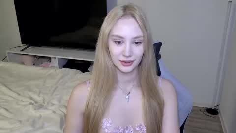 LaylaPretty001 online show from 03/03/26, 05:13