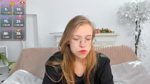 layriantavee online show from 09/13/25, 06:02