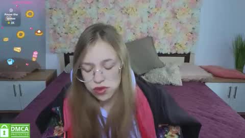 layriantavee online show from 10/01/25, 06:08