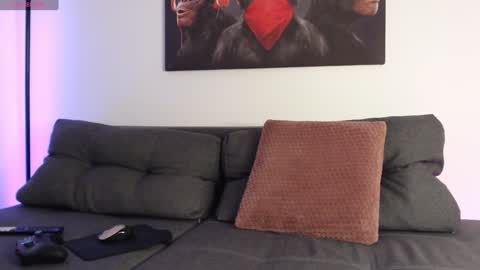 Snapshot of lazar_angels chatting on 12/26/24, 08:07 Laz online show from 12/26/24, 08:07