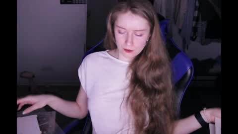 lazy_dazzy online show from 03/29/26, 06:52