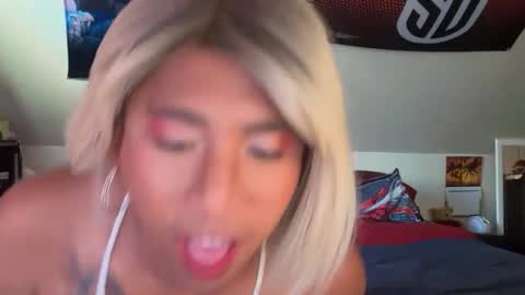 Snapshot of lbffemme chatting on 09/12/25, 08:53 lbffemme online show from 09/12/25, 08:53