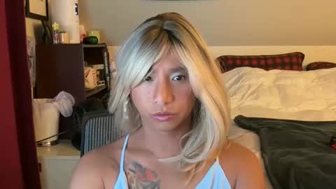 lbffemme online show from 11/19/25, 02:00