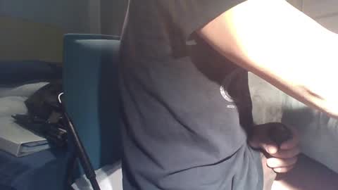 Snapshot of lbfm69 chatting on 12/22/24, 12:50 LBFM online show from 12/22/24, 12:50