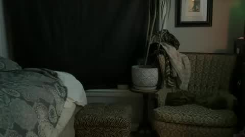 Milfandgentleman online show from 10/05/25, 05:28