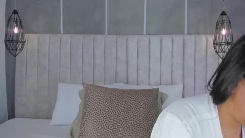    online show from 01/06/26, 06:11