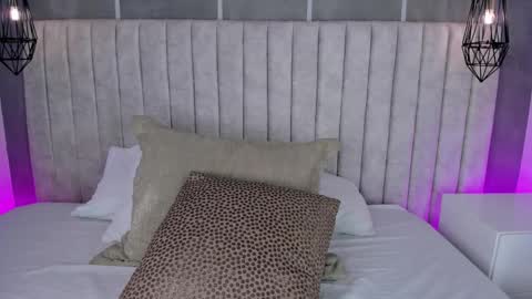    online show from 02/07/26, 06:33