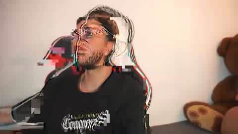 Snapshot of league_of_lovers2 chatting on 09/18/25, 02:02 Vero Andy and Caius online show from 09/18/25, 02:02